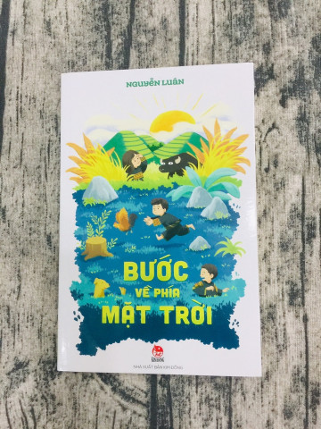 Bước Về Phía Mặt Trời
